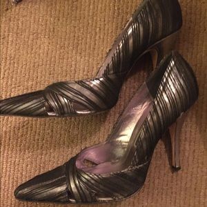 Sexy blk and silver Laundry shoes